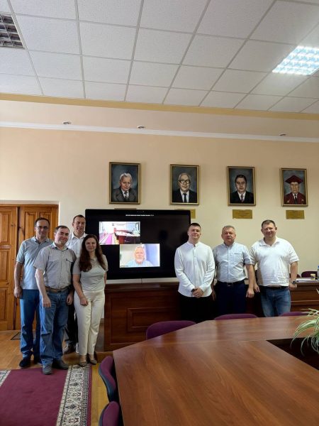 Успішний захист дисертації аспіранта ВОЛОЩУКА Андрія